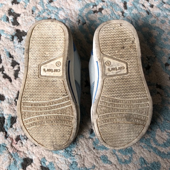Carters casual sneakers size 5 - Picture 3 of 3